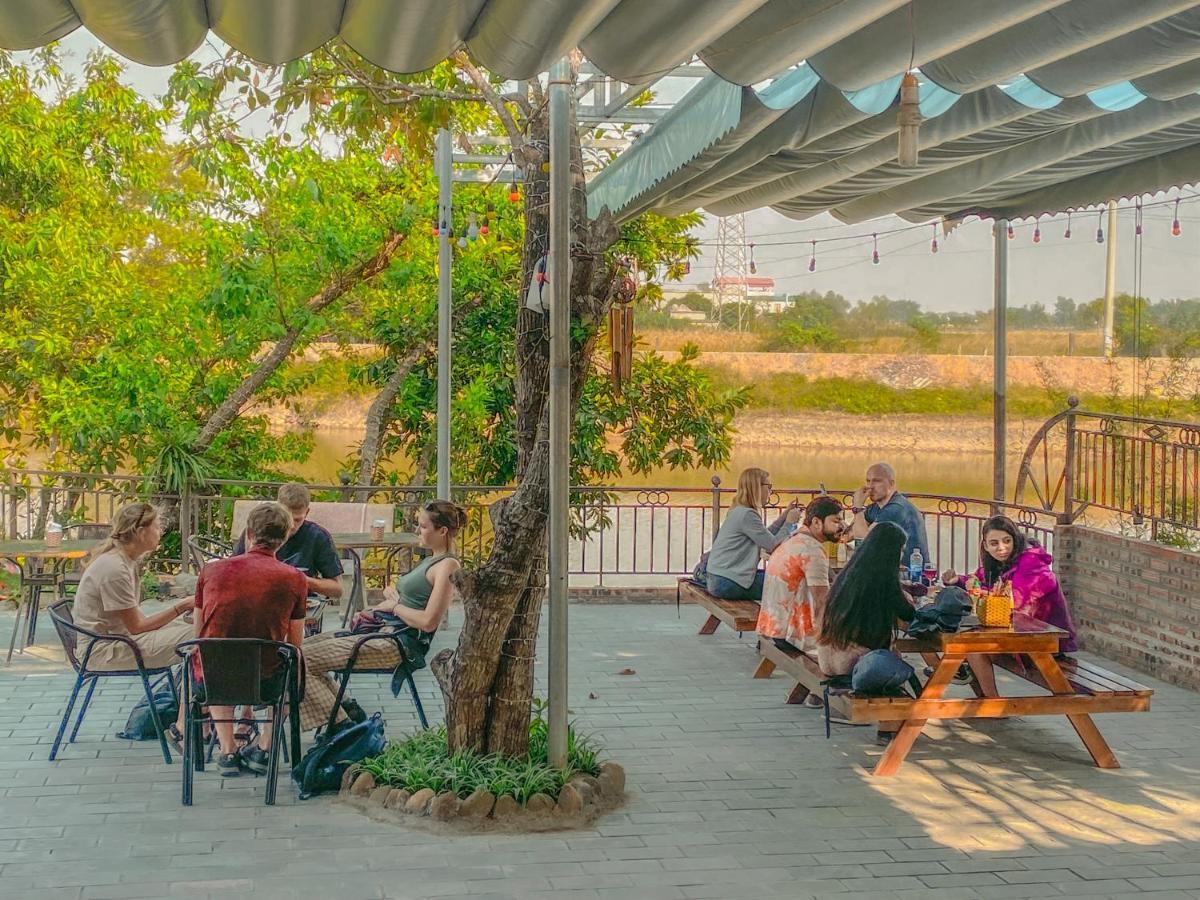 D&D Riverside Homestay Xuan Son 外观 照片